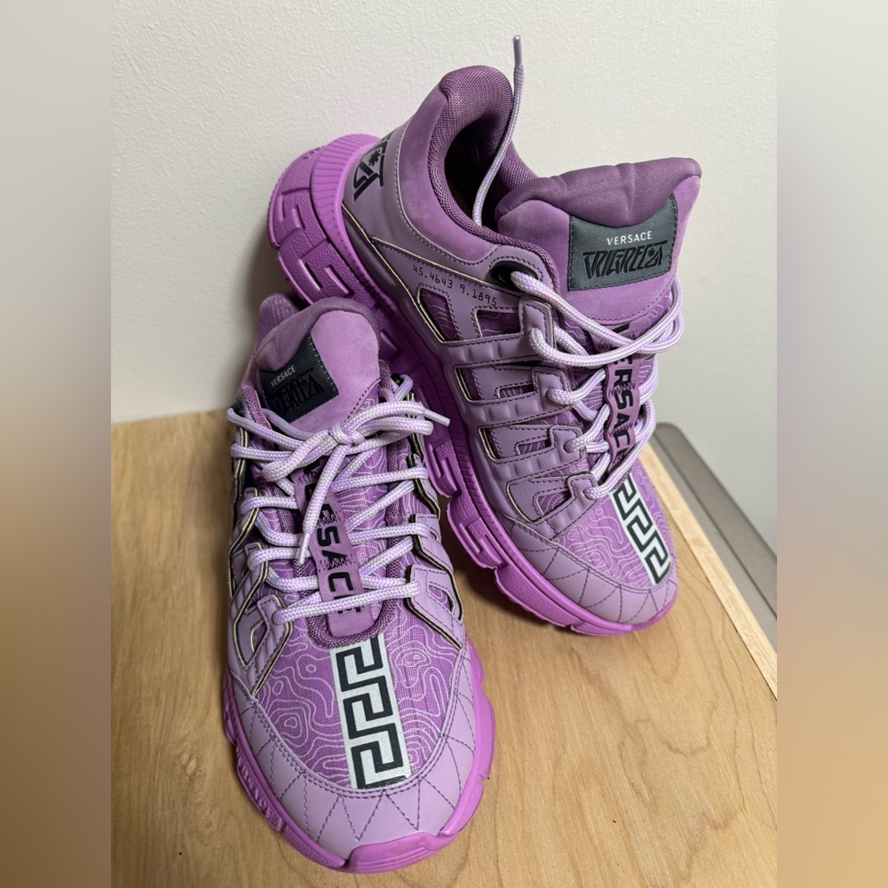 Versace Trigreca Sneakers in purple